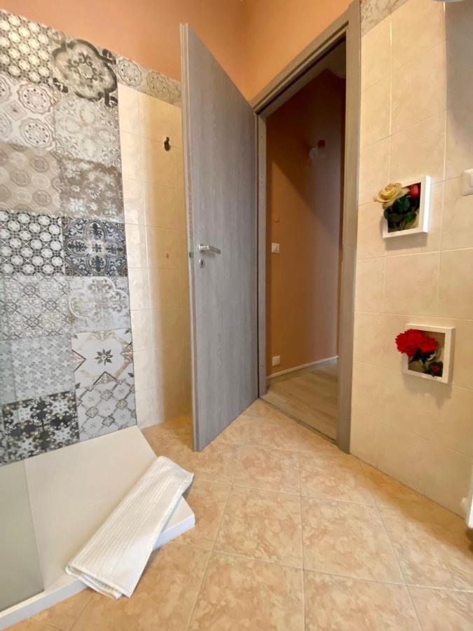 Appartamento Chagall Асти Екстериор снимка